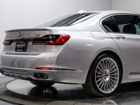 Used 2020 BMW ALPINA B7 xDrive w/ Luxury Rear Seating Package image 13