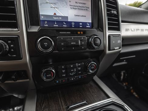 Used 2021 Ford F250 Lariat w/ Tremor Off-Road Package AWD/4WD image 17