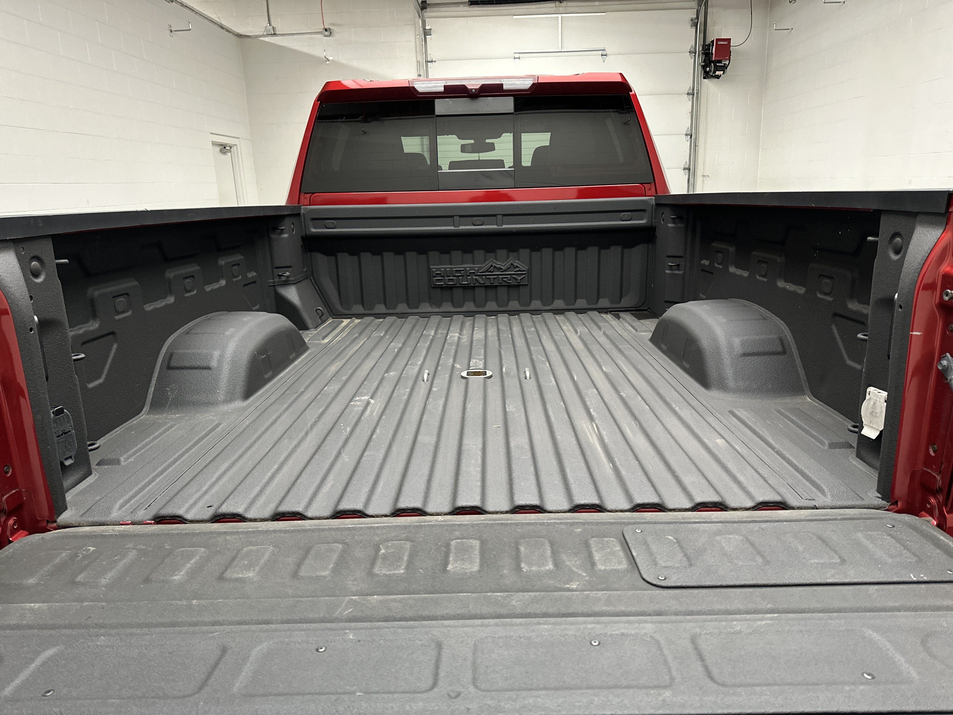 Used 2022 Chevrolet Silverado 3500 High Country AWD/4WD image 18