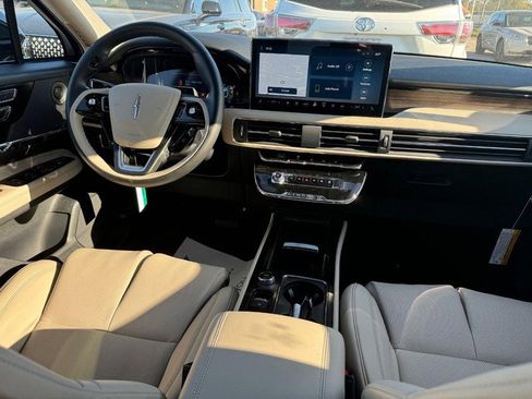 New 2025 Lincoln Corsair Grand Touring w/ Equipment Group 302A AWD/4WD image 12