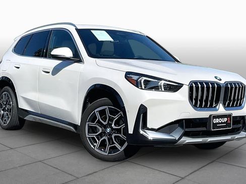 Used 2025 BMW X1 xDrive28i w/ Convenience Package AWD/4WD image 2