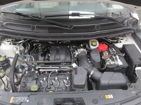 Certified 2018 Ford Explorer XLT w/ Equipment Group 202A image 47