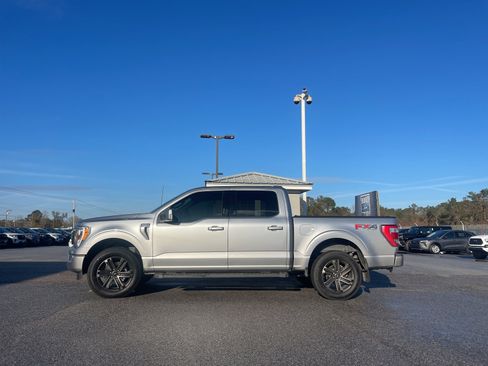 Used 2022 Ford F150 Lariat image 5