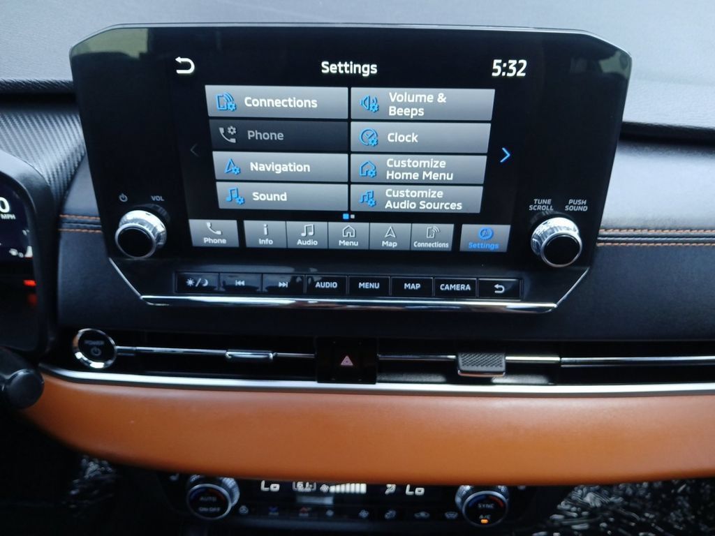 Used 2023 Mitsubishi Outlander SEL 40th Anniversary AWD/4WD image 8