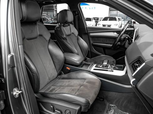 Used 2018 Audi SQ5 Premium Plus w/ Navigation Package AWD/4WD image 34