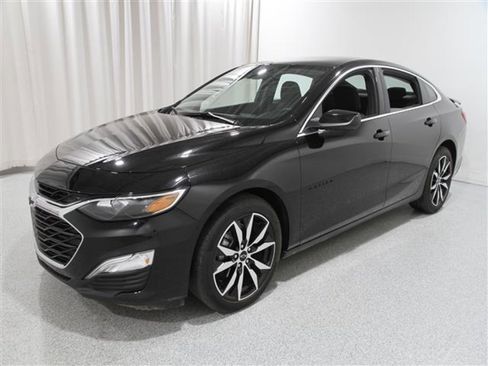 Certified 2024 Chevrolet Malibu RS image 3