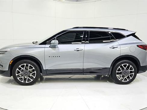 Used 2025 Chevrolet Blazer RS FWD image 5
