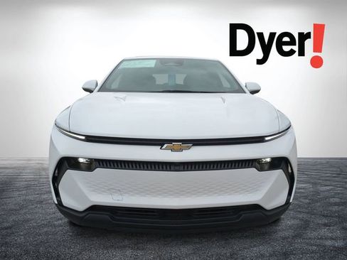 New 2026 Chevrolet Equinox EV LT image 9