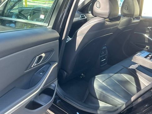 Used 2025 BMW 330i Sedan RWD image 38