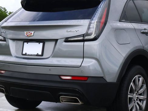 Certified 2023 Cadillac XT4 Sport FWD image 11