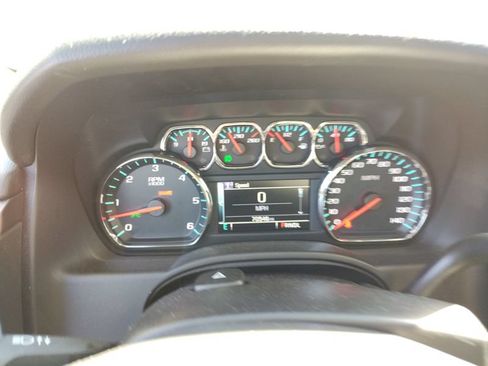 Used 2018 GMC Yukon SLE w/ Convenience Package AWD/4WD image 17