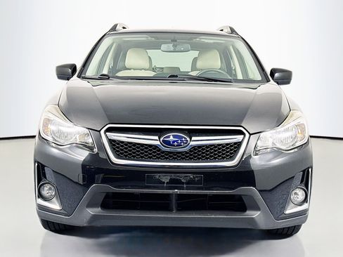 Used 2016 Subaru Crosstrek 2.0i Premium w/ Moonroof Package AWD/4WD image 2