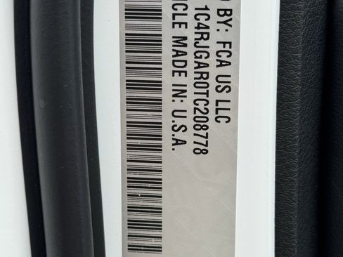 New 2026 Jeep Grand Cherokee Altitude RWD image 23
