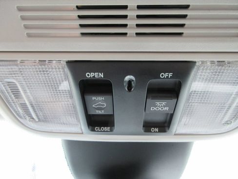 Used 2025 Honda Odyssey EX-L image 30
