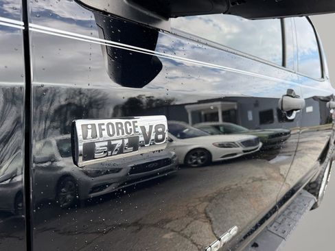 Used 2020 Toyota Tundra SR5 w/ SR5 Upgrade Package image 13