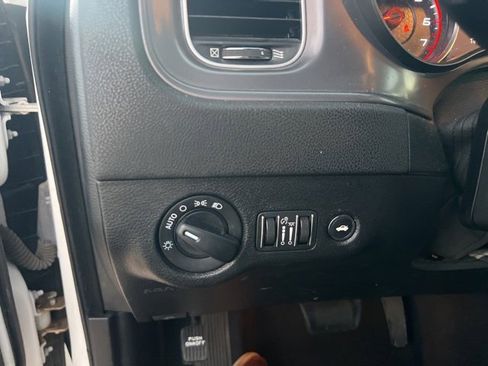 Used 2023 Dodge Charger SXT image 11