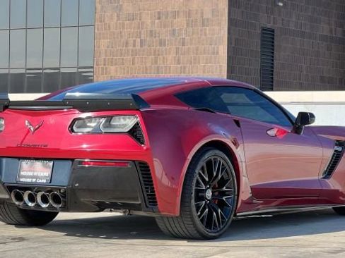 Used 2015 Chevrolet Corvette Z06 w/ 3LZ Preferred Equipment Group image 9