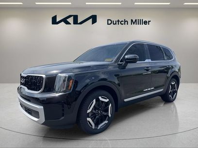 Used 2025 Kia Telluride EX w/ EX Captain's Chair Package