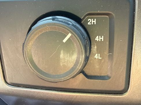 Used 2017 Ford F150 XLT w/ Equipment Group 302A Luxury image 17