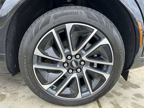 New 2026 Cadillac Optiq Sport 1 image 10