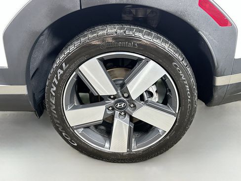 Used 2024 Hyundai Santa Fe Limited AWD/4WD image 32