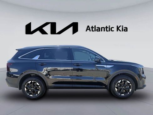 Certified 2026 Kia Sorento S AWD/4WD image 5
