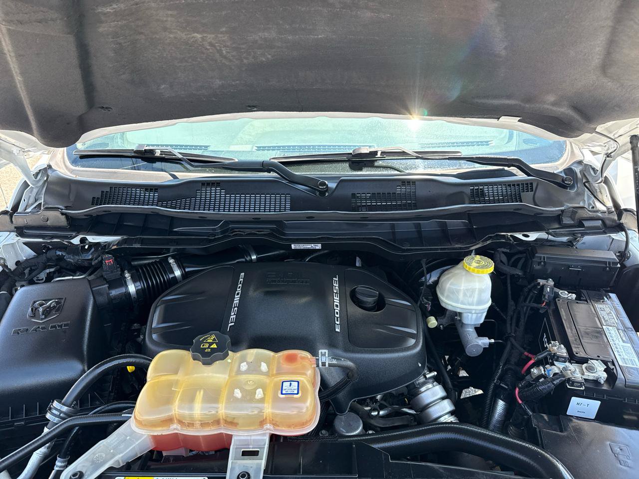Used 2018 RAM 1500 Tradesman w/ Chrome Appearance Group AWD/4WD image 11