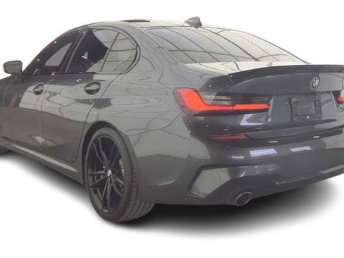 Used 2019 BMW 330i Sedan w/ M Sport Package RWD image 7