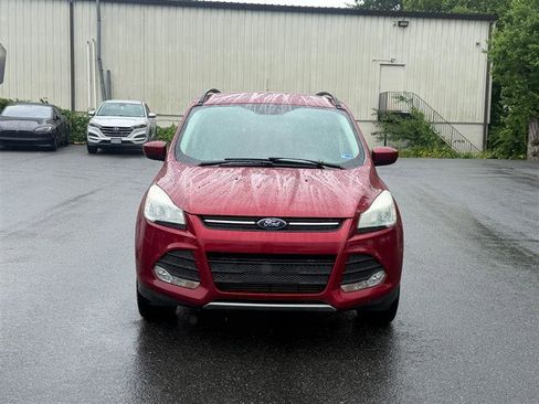 Used 2016 Ford Escape SE w/ Equipment Group 201A AWD/4WD image 2