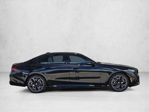 New 2027 BMW 550e xDrive w/ Executive Package AWD/4WD image 4
