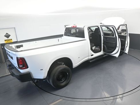 Used 2026 RAM 3500 Tradesman AWD/4WD image 65