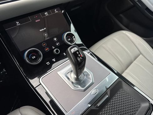 Used 2020 Land Rover Range Rover Evoque SE AWD/4WD image 22