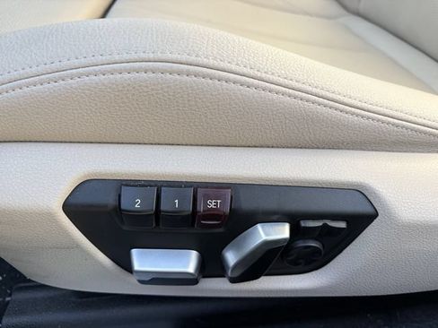 Used 2016 BMW 228i Convertible RWD image 3