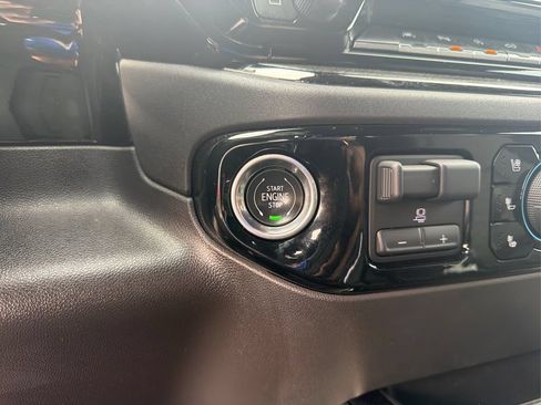 Used 2024 Chevrolet Silverado 1500 ZR2 AWD/4WD image 27