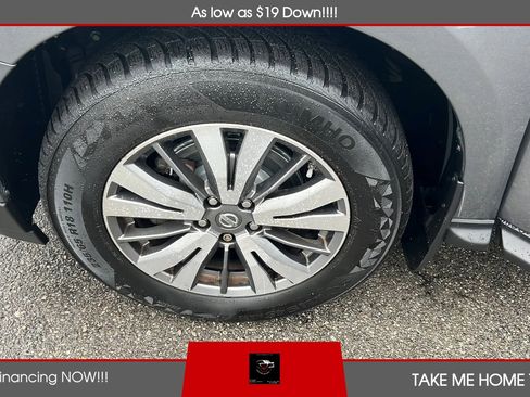 Used 2018 Nissan Pathfinder S AWD/4WD image 17