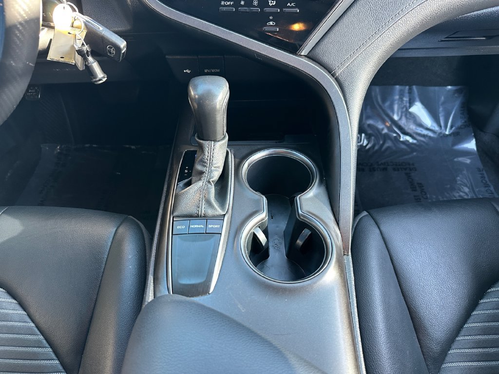 Used 2023 Toyota Camry SE FWD image 19