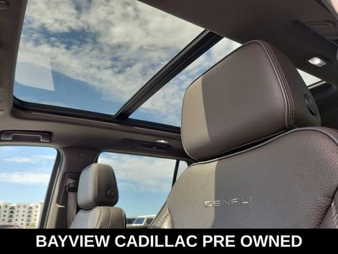 Used 2022 GMC Yukon Denali AWD/4WD image 26