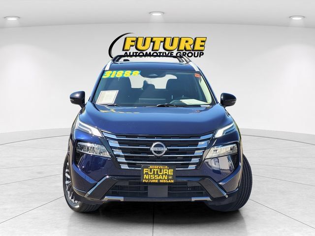 Certified 2025 Nissan Rogue Platinum AWD/4WD image 2