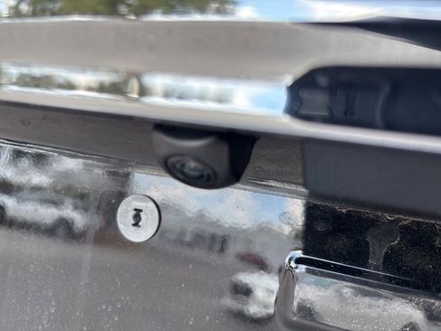 Used 2025 Subaru Ascent Premium image 24