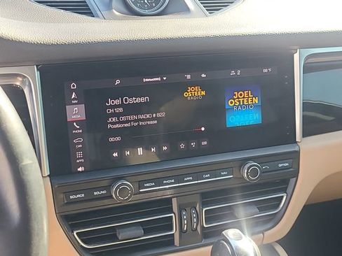 Used 2020 Porsche Macan S image 3