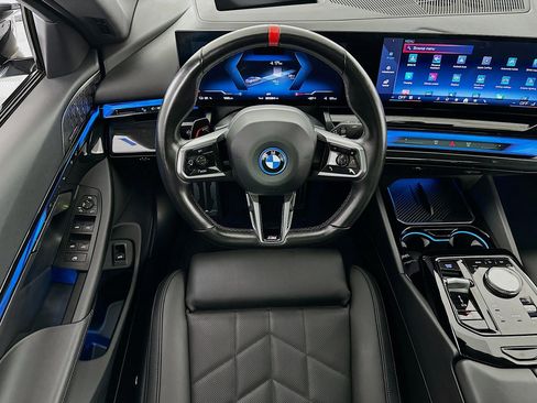 Used 2024 BMW i5 M60 w/ Premium Package image 17