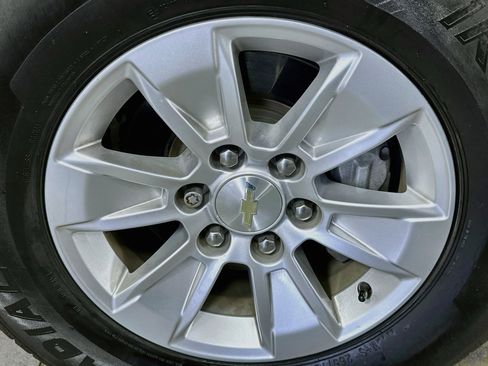 Used 2021 Chevrolet Silverado 1500 LT RWD image 28