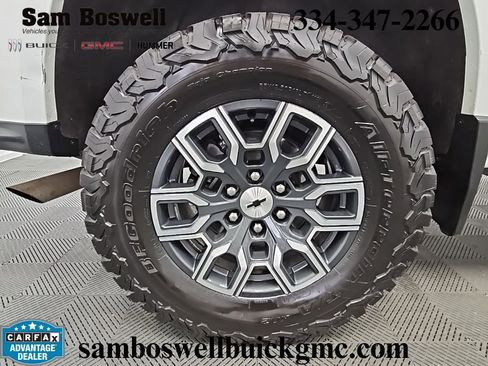 Used 2024 Chevrolet Colorado Z71 AWD/4WD image 46