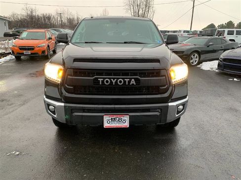 Used 2016 Toyota Tundra SR5 w/ TRD Off Road Package image 11