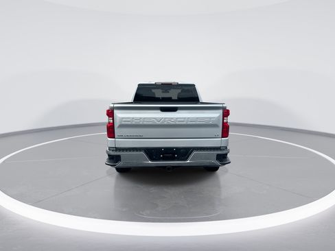Used 2020 Chevrolet Silverado 1500 LT RWD image 8