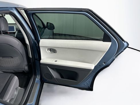 Used 2024 Hyundai Ioniq 5 SEL image 29