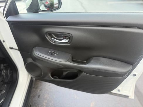 Used 2024 Honda HR-V LX image 22