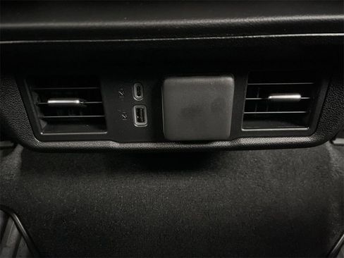 New 2026 GMC Sierra 1500 Elevation image 21