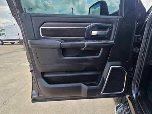 Used 2025 RAM 2500 Laramie image 13