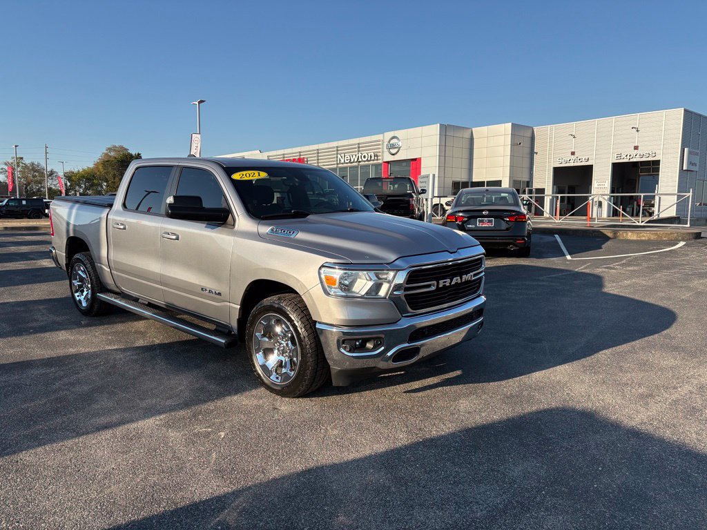 Used 2021 RAM 1500 Big Horn AWD/4WD image 2